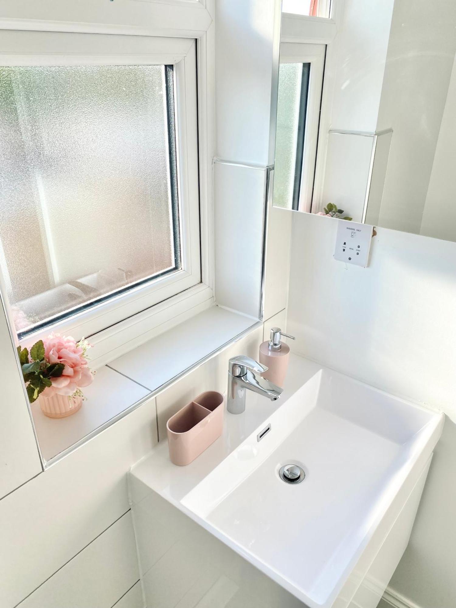 Bright Studio Loft 30Min To Central 런던 외부 사진